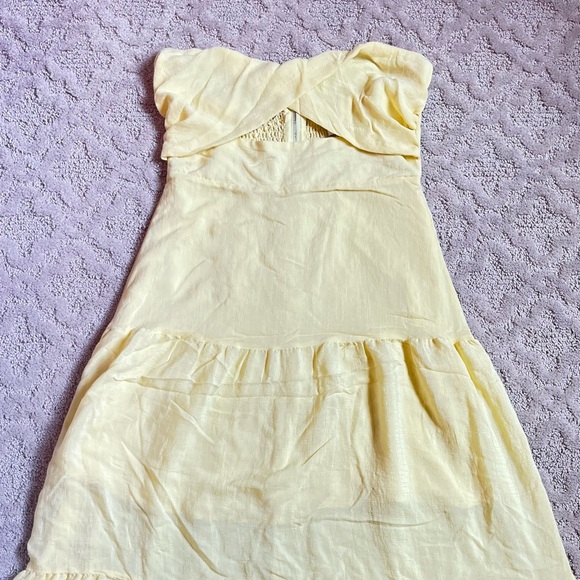 Hello Molly Pose For The Show Midi Dress Yellow💛 - Picture 3 of 6